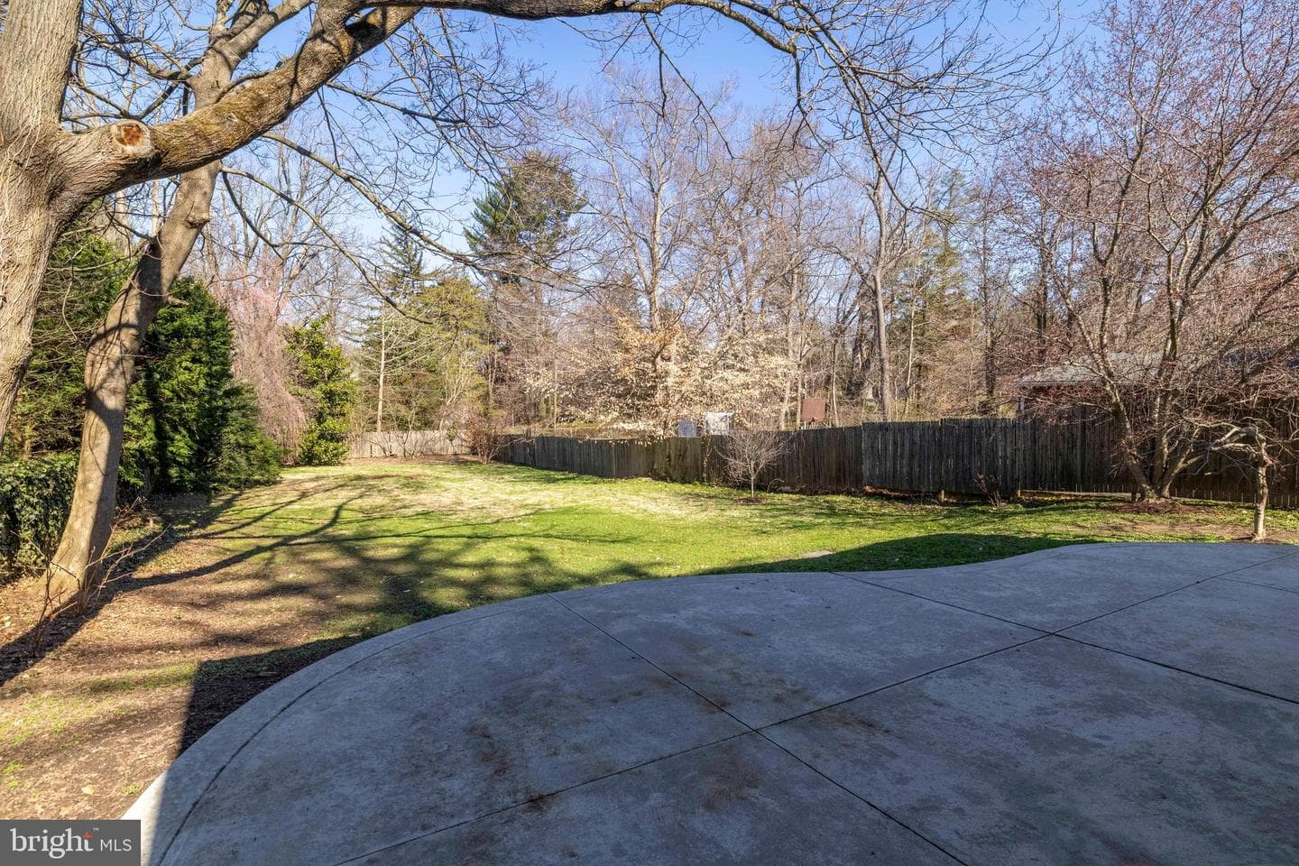 323 E Gowen Avenue photo 38