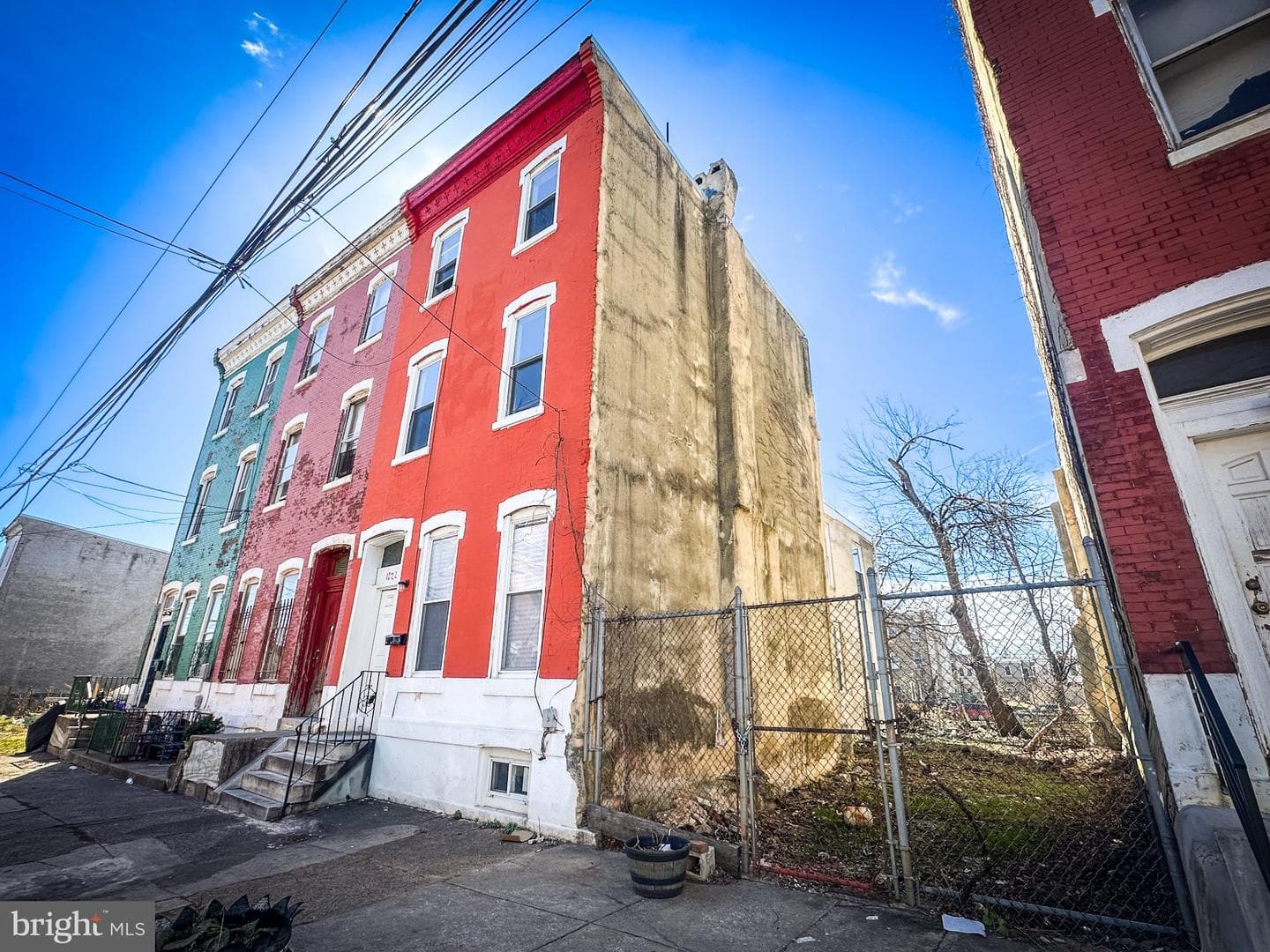 1822 N Van Pelt Street photo 3