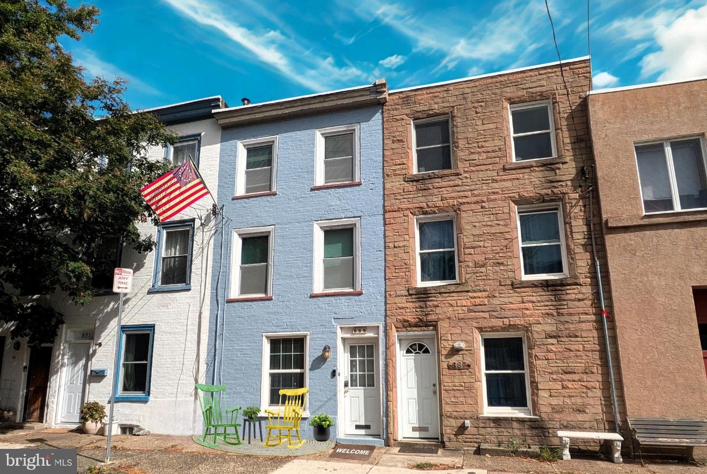 889 N Lecount Street photo 1