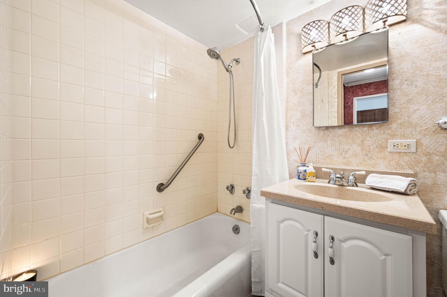 604 S Washington Square #418 photo 12