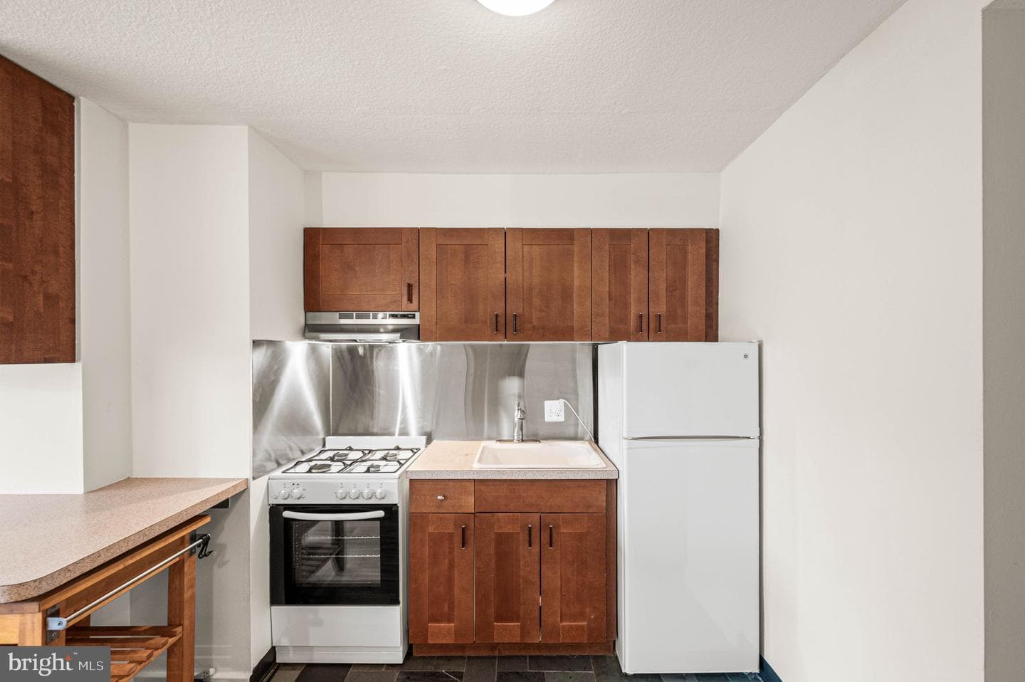 604 S Washington Square #418 photo 5