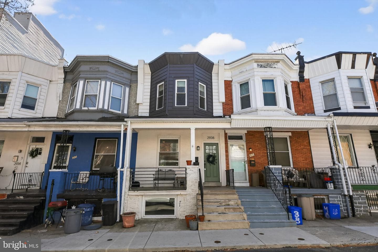 2938 Nicholas Street photo 1