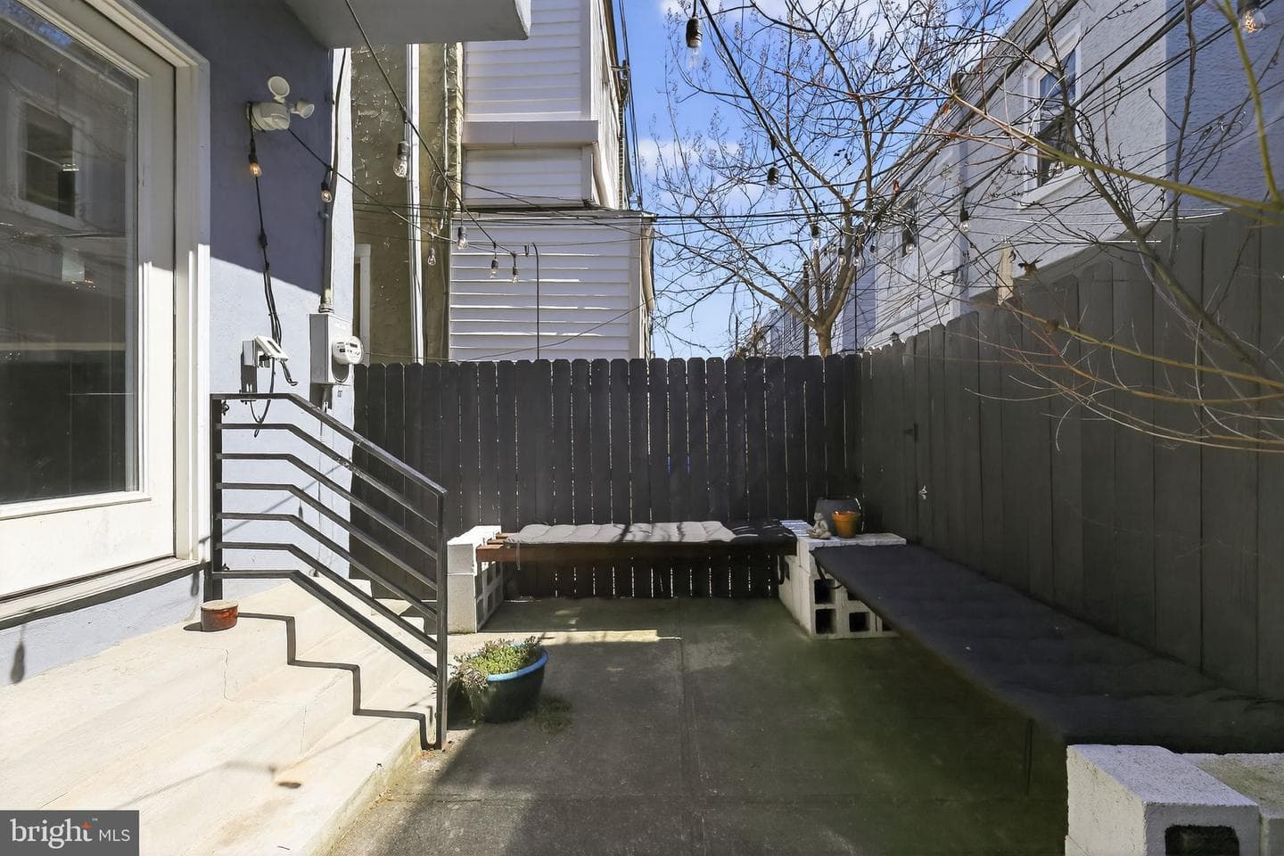 2938 Nicholas Street photo 6