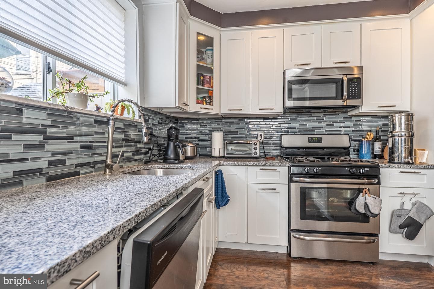 1152 S 7th Street photo 8