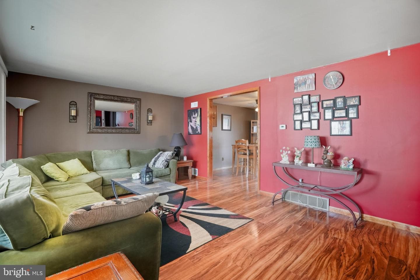811 Selma Street photo 5