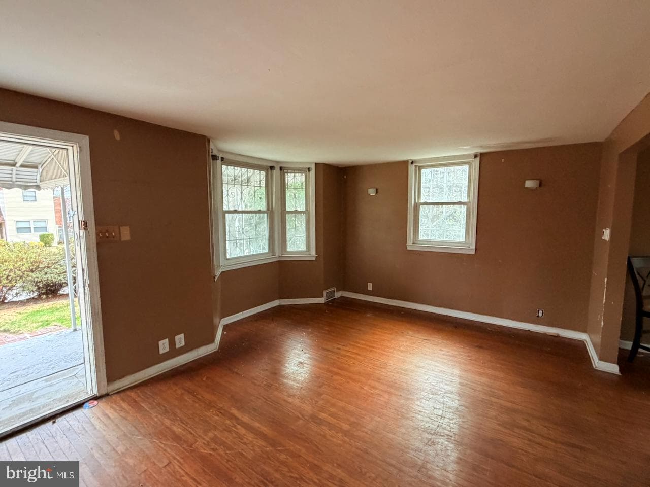 8216 Bayard Street photo 4