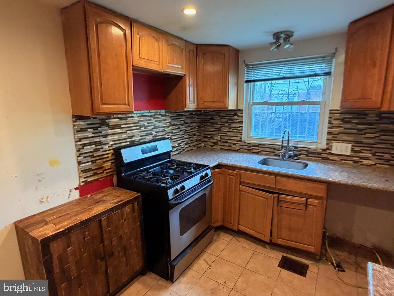 8216 Bayard Street photo 9