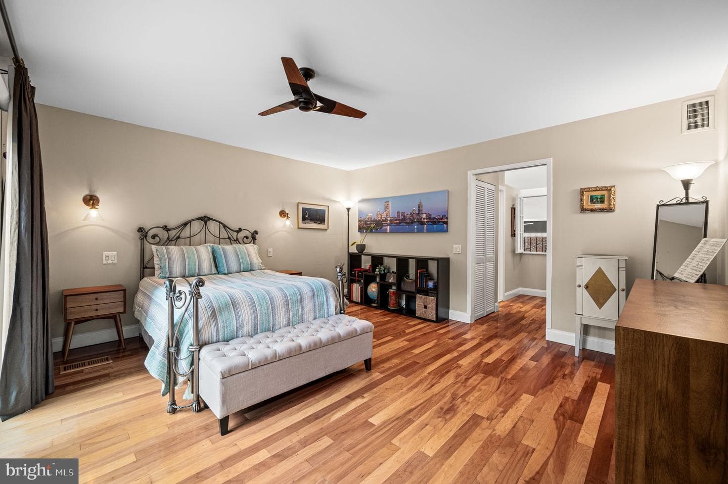 38 Saint James Court photo 24