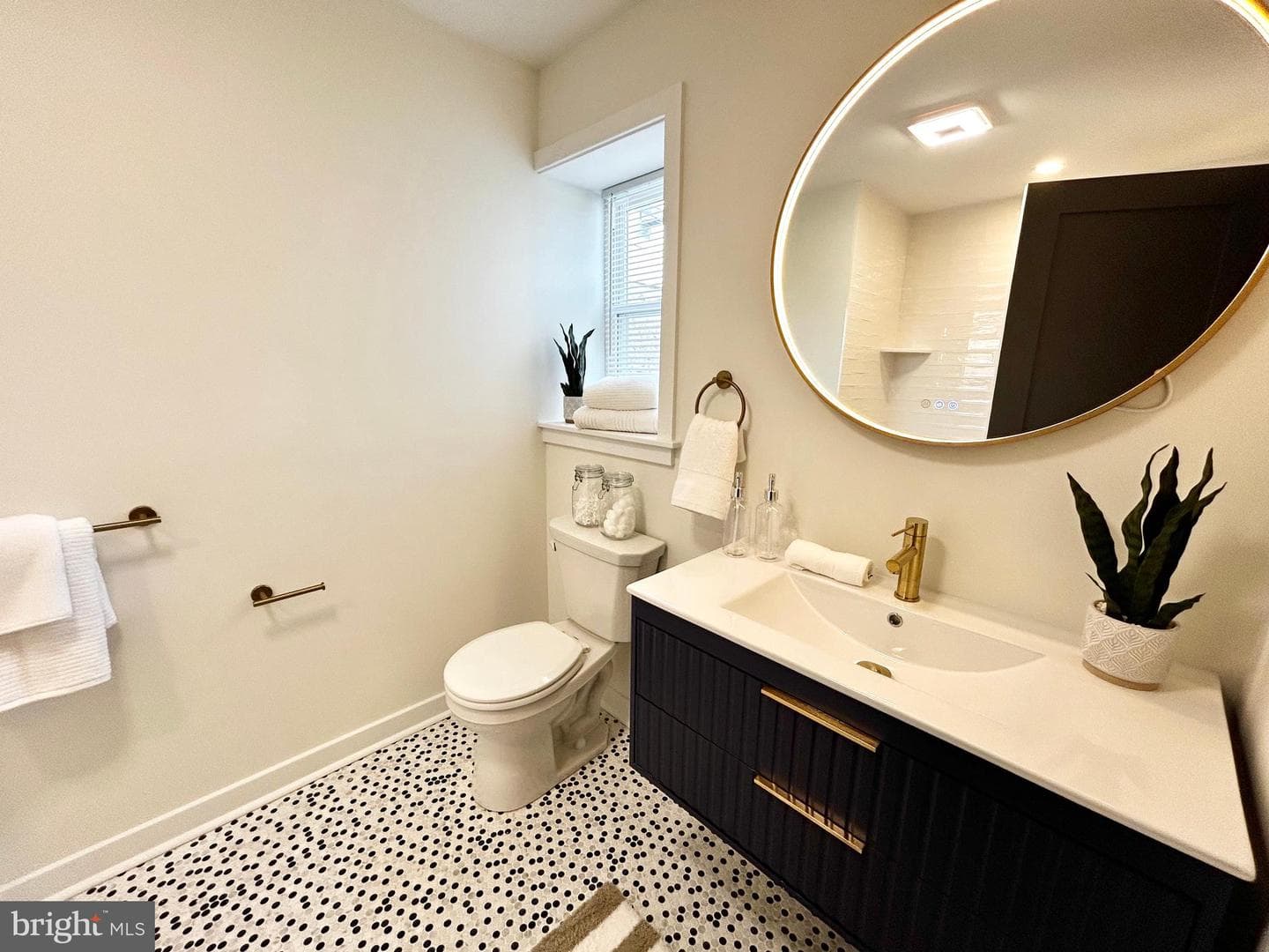 829 N Bucknell Street photo 12