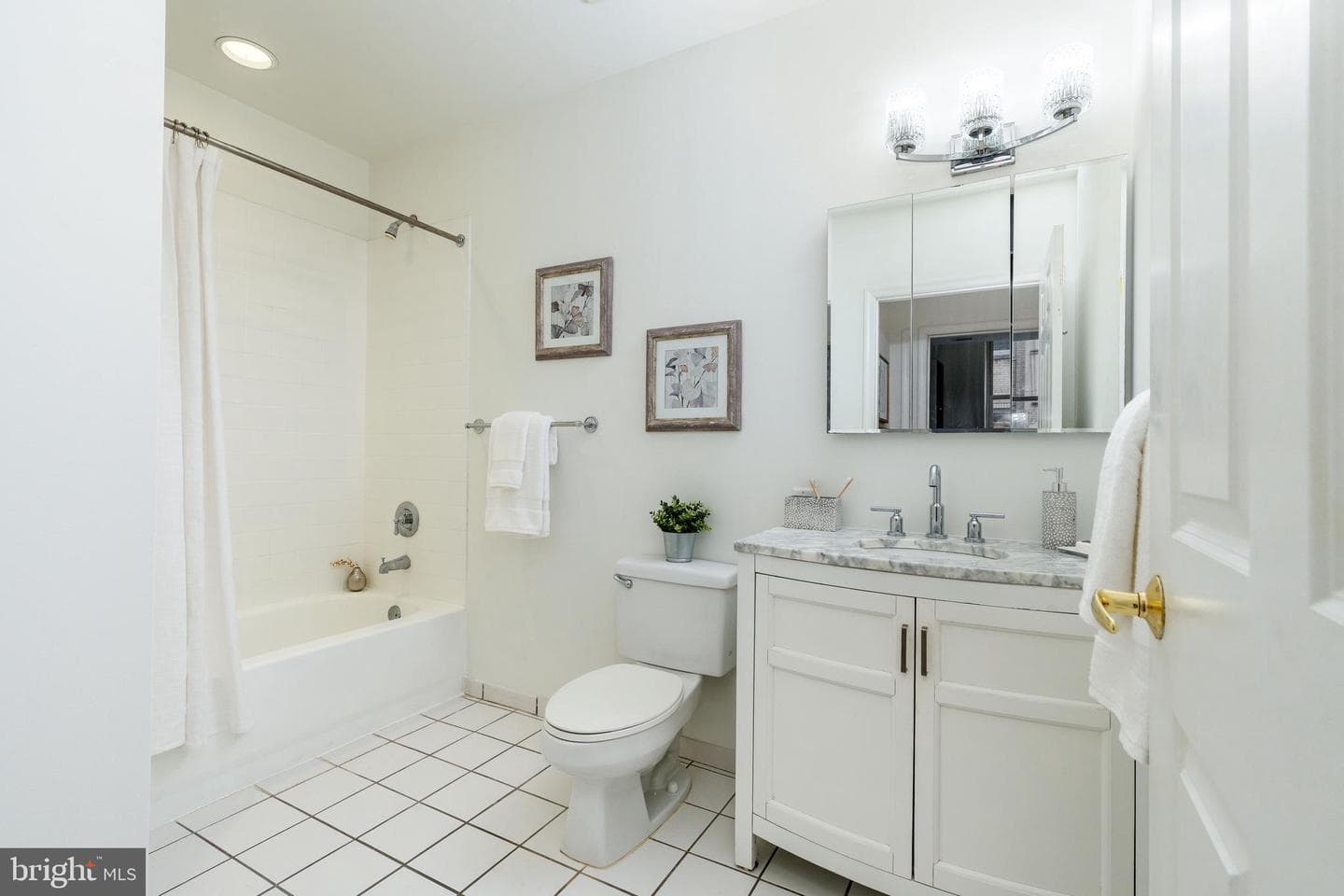 1600 Arch Street #1702 photo 8