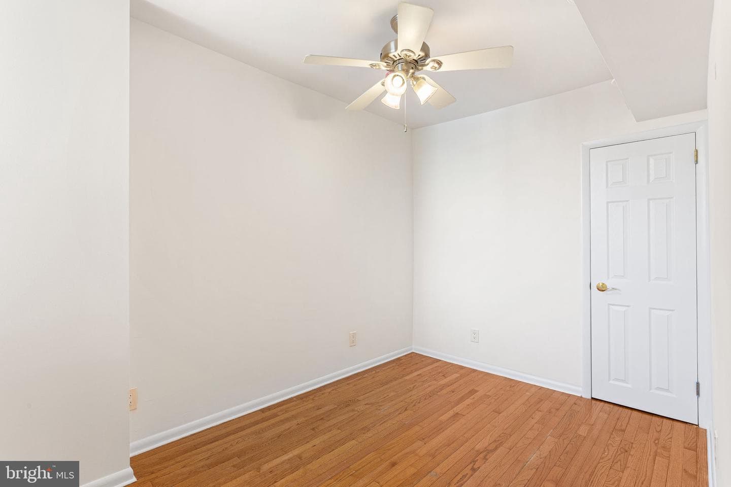 2416 S Bouvier Street photo 18