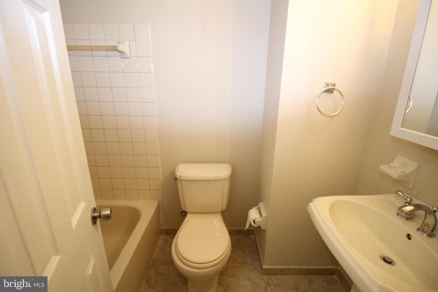 9557 James Street #a photo 8