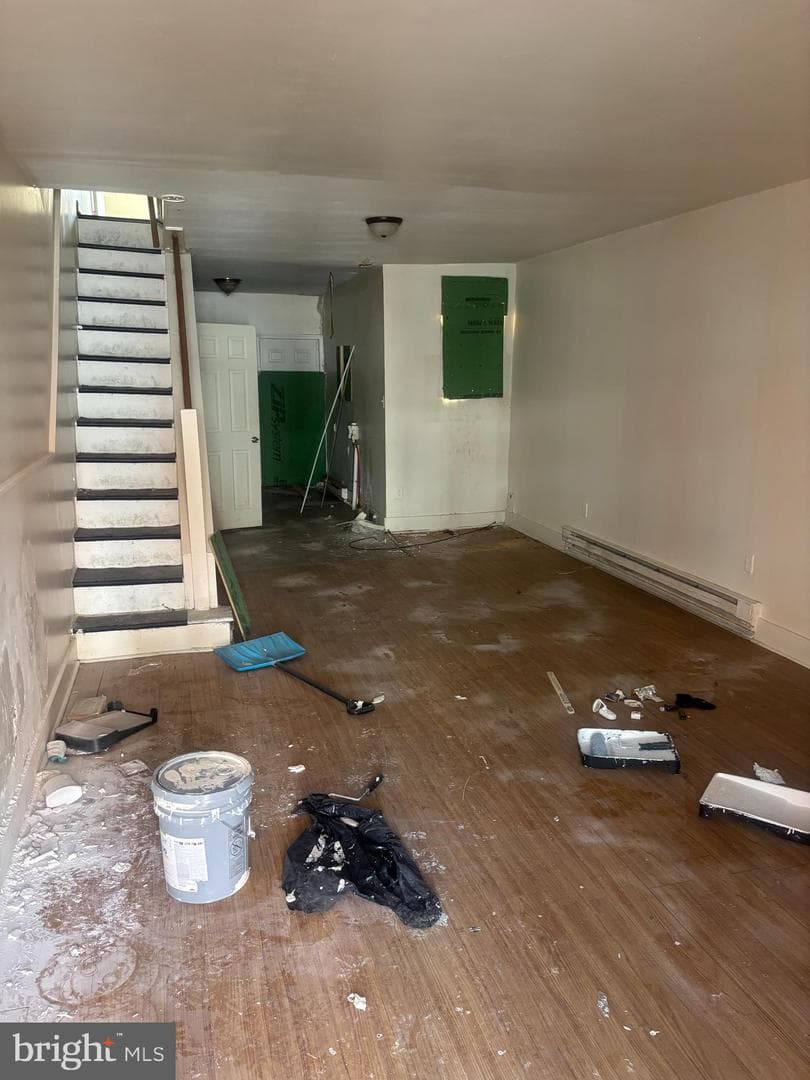 730 E Hilton Street photo 2