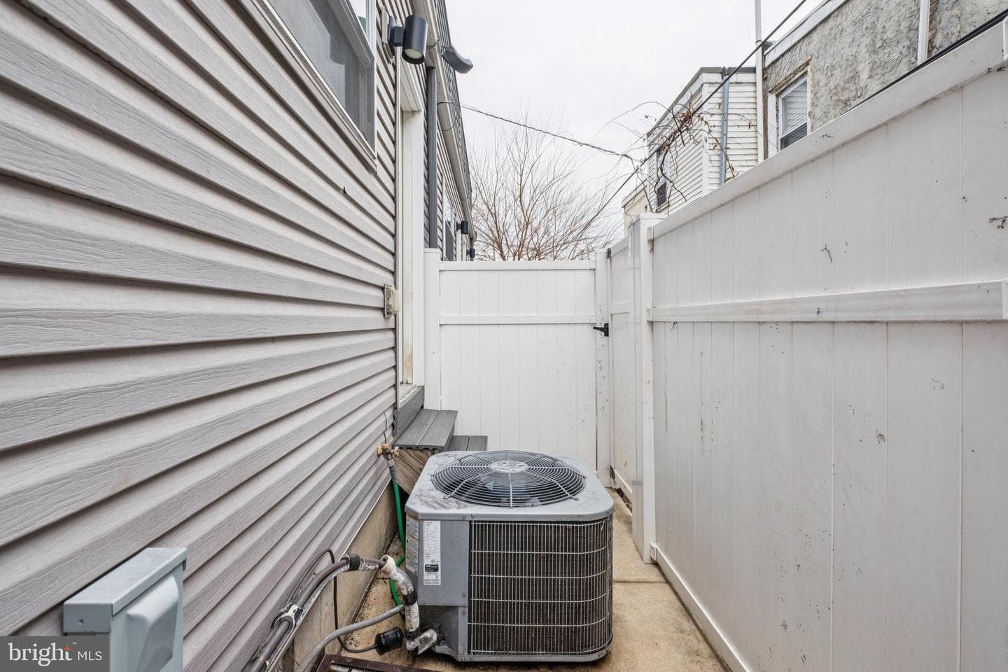1710 W Seybert Street photo 13