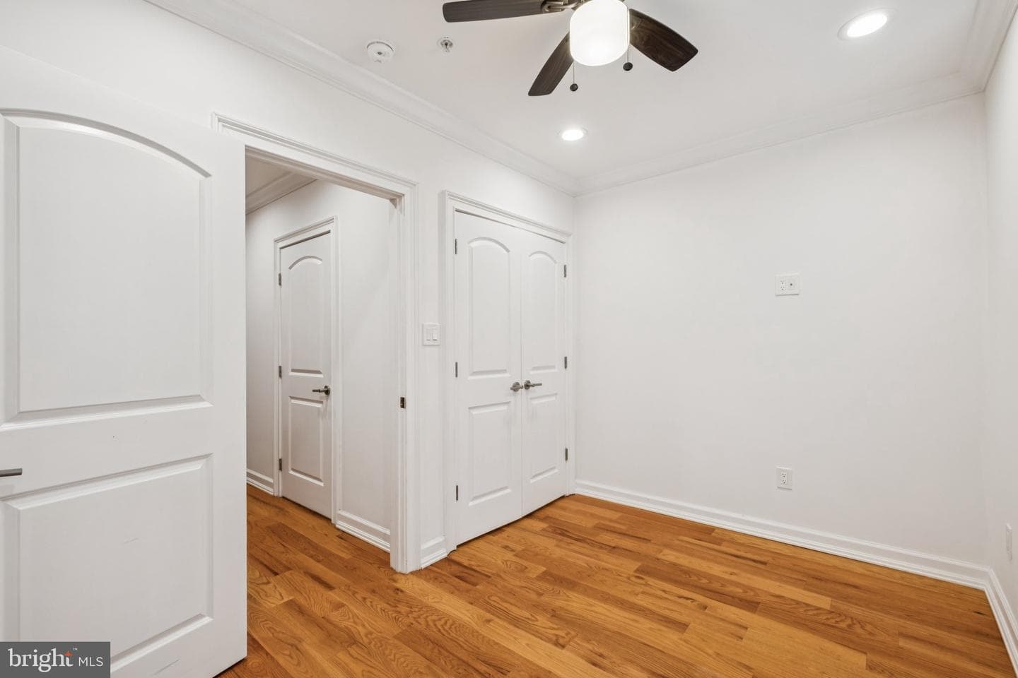 1710 W Seybert Street photo 23