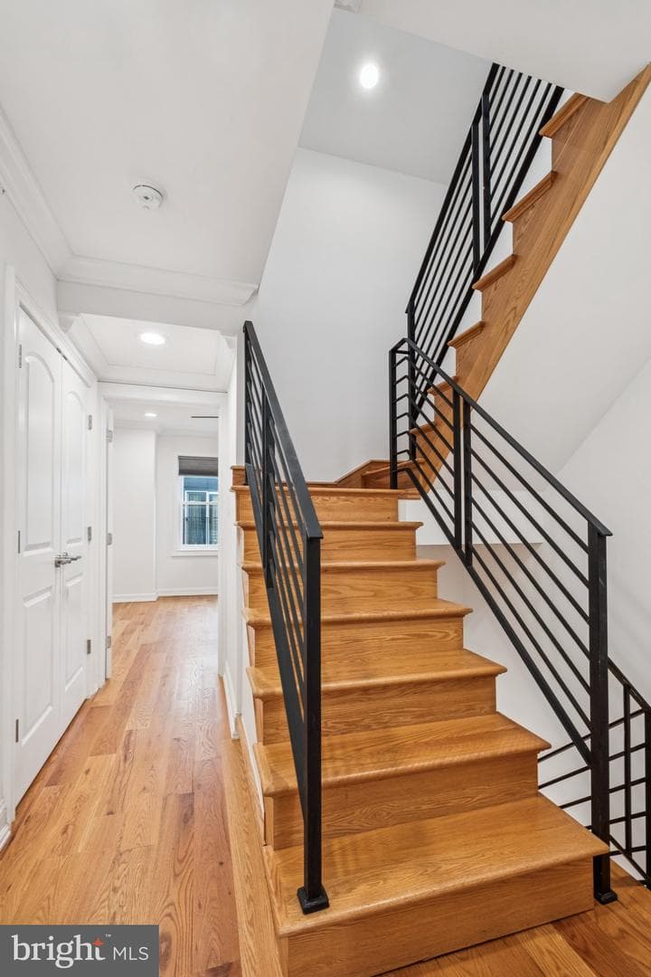 1710 W Seybert Street photo 24