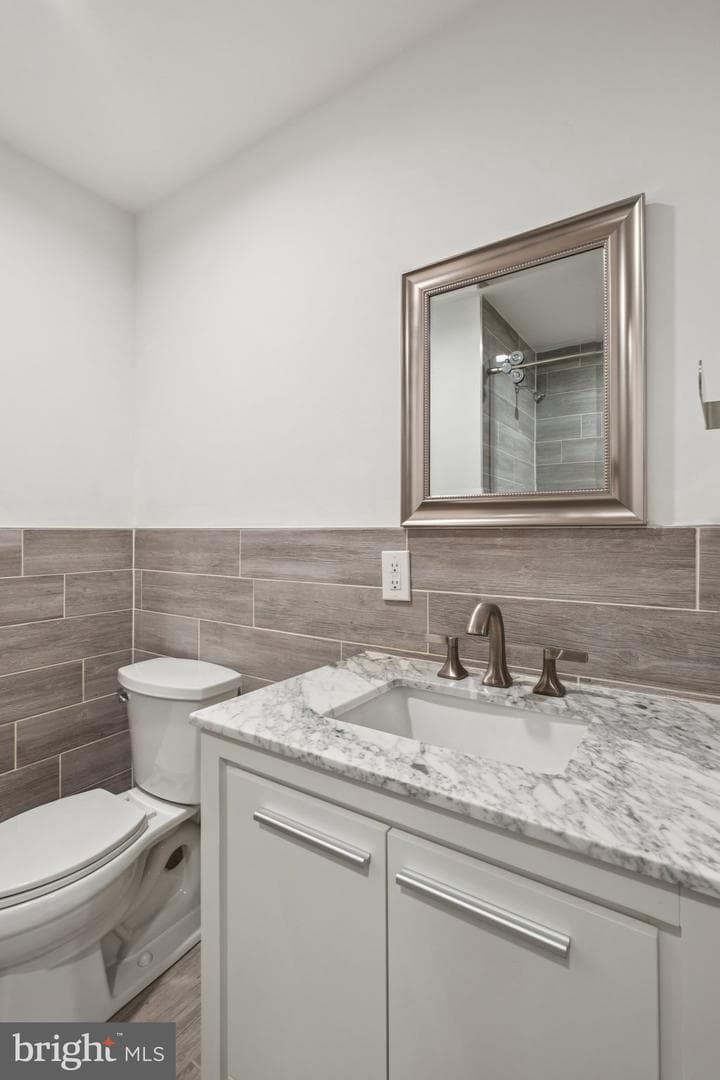 1710 W Seybert Street photo 34