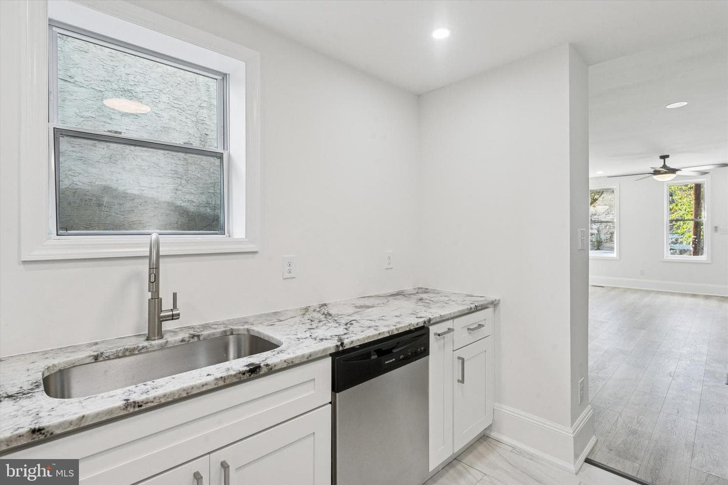 1541 N 9th Street photo 14
