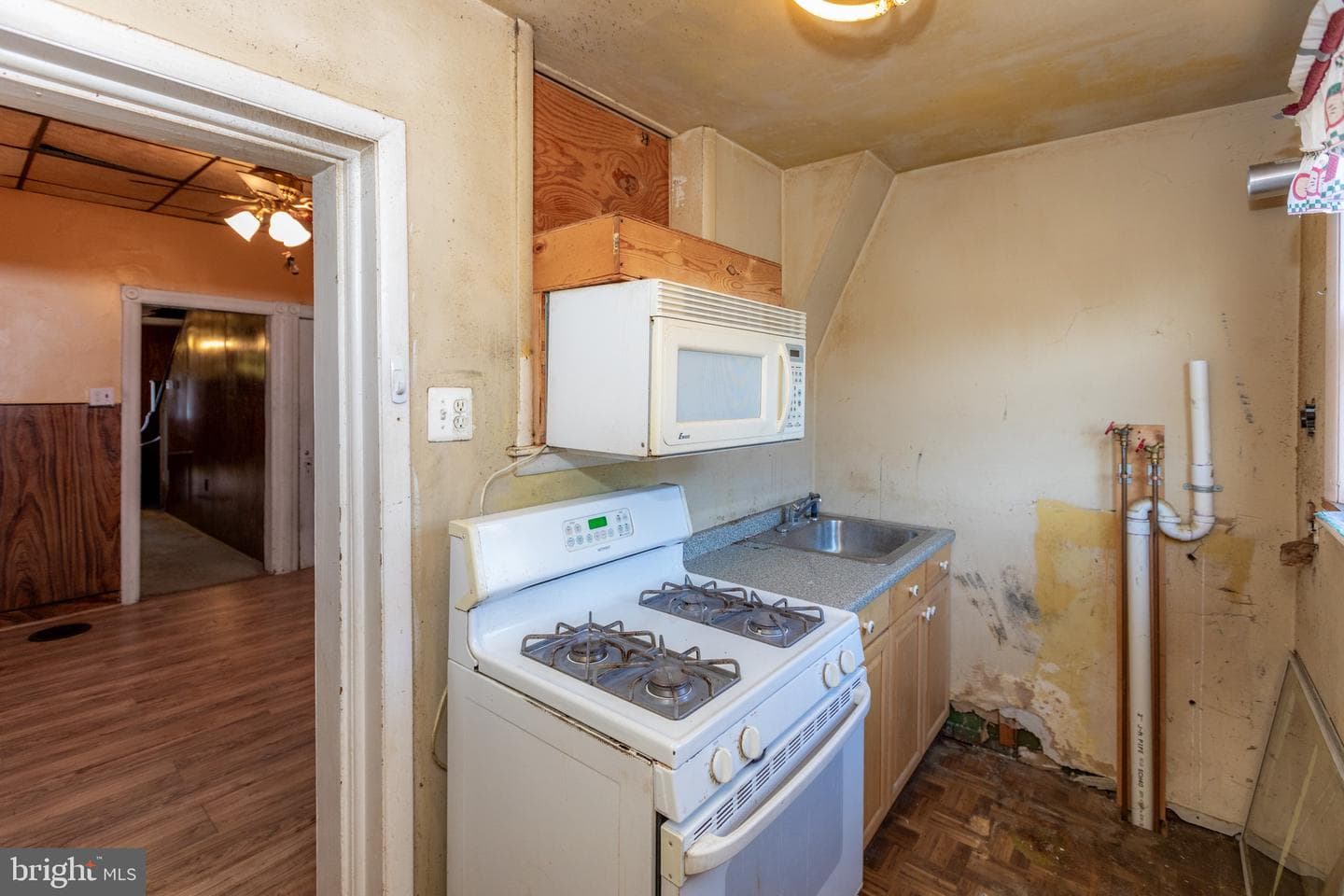 6519 Marsden Street photo 9
