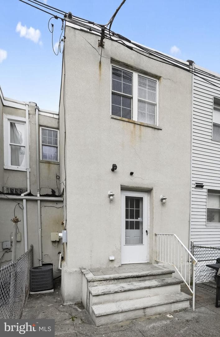 2907 S Sydenham Street photo 13