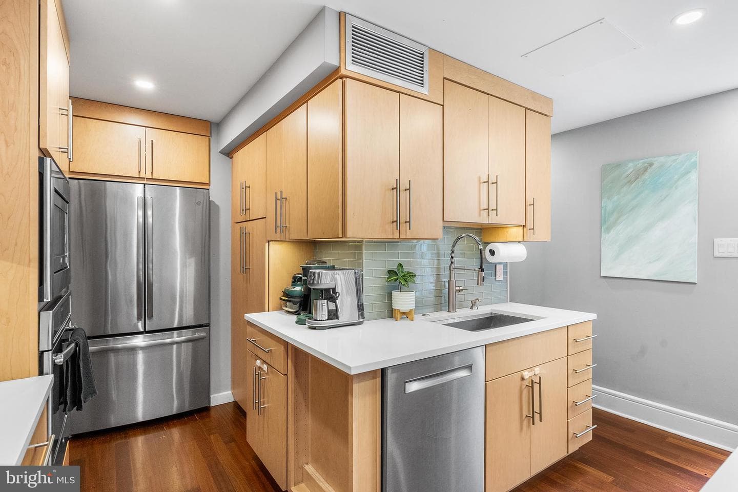 918 Spruce Street #2 photo 3