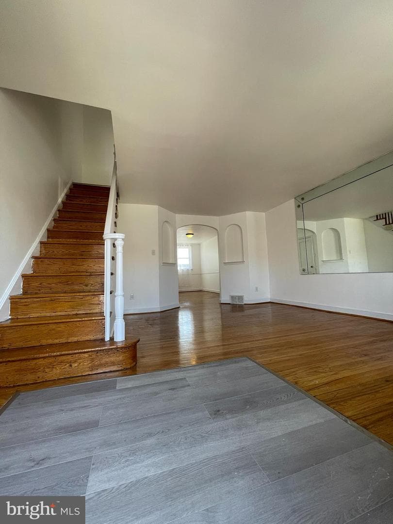 6625 Akron Street photo 5