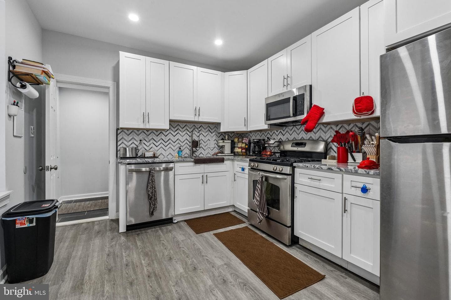 1549 N Newkirk Street photo 5