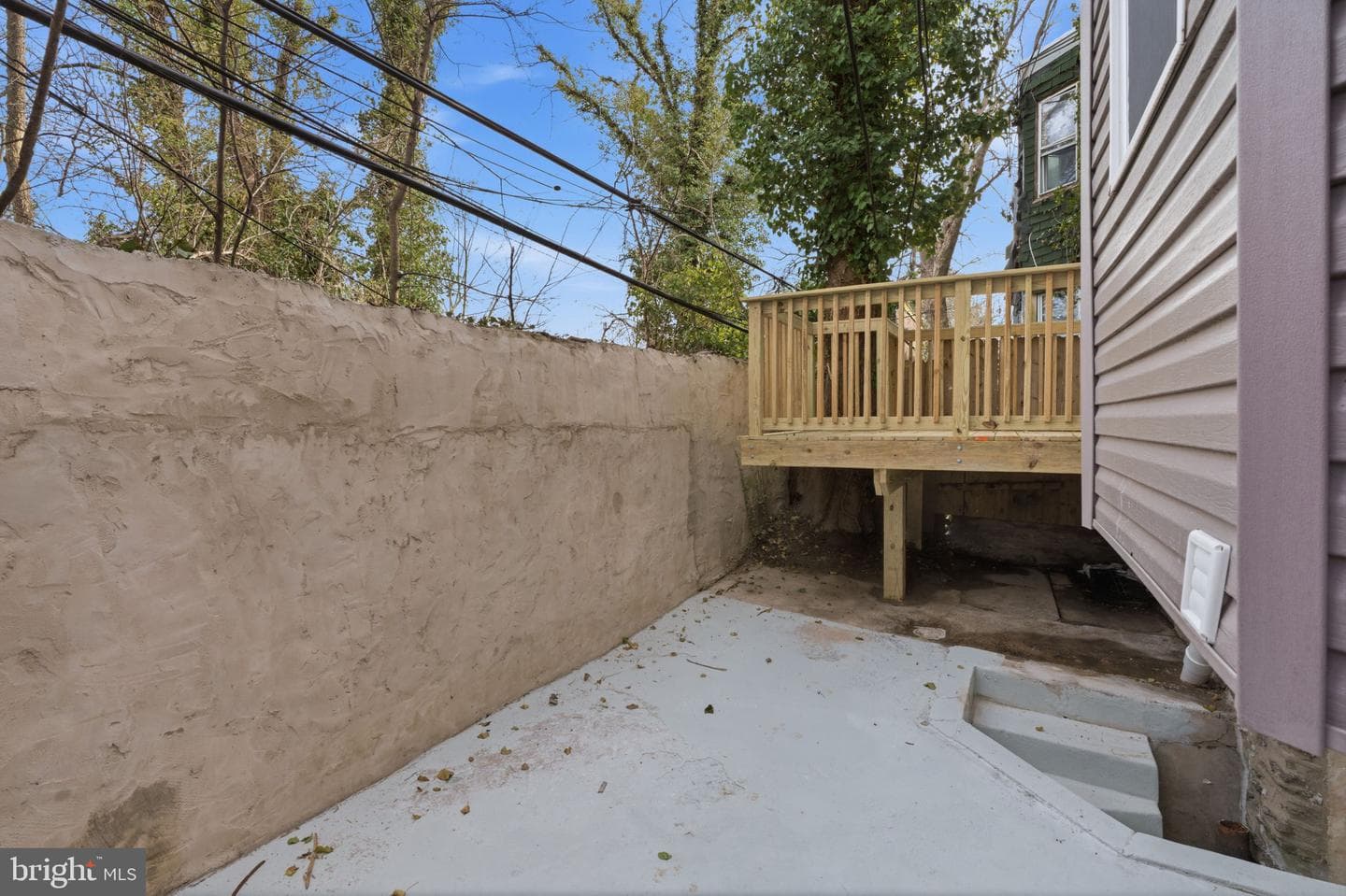 836 E Stafford photo 34