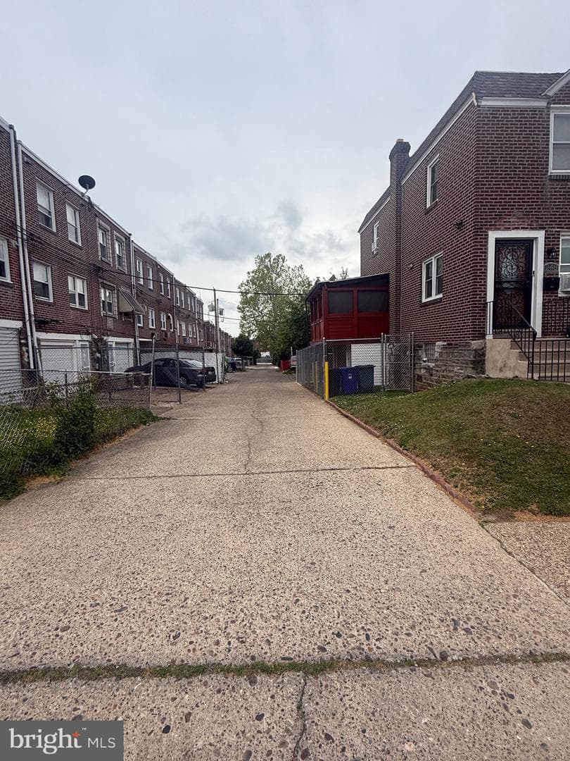 218 Stearly Street photo 7