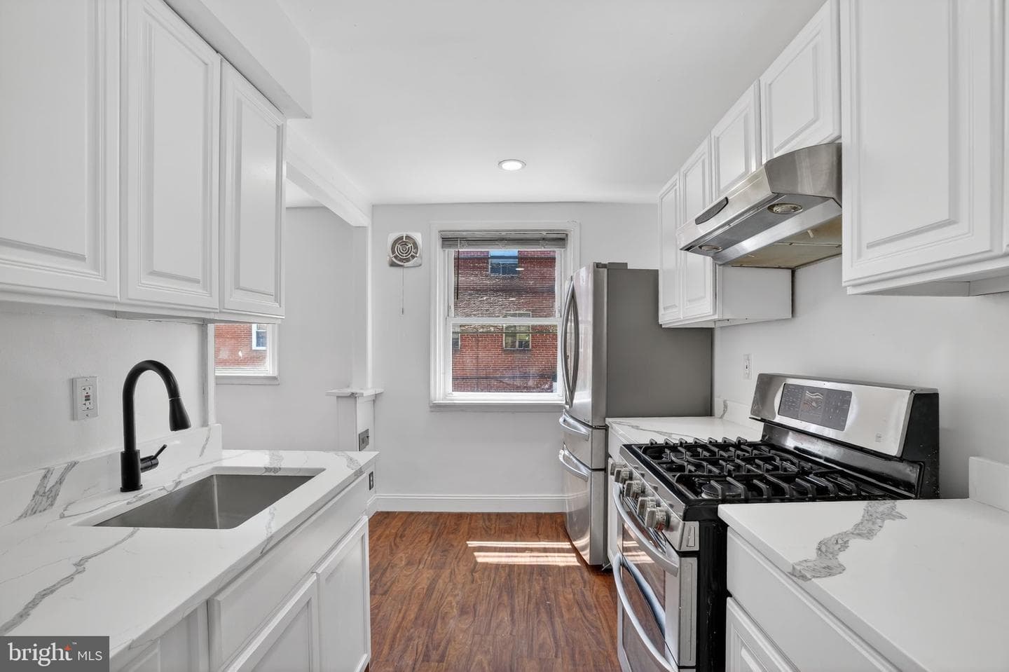 1222 Passmore Street photo 23