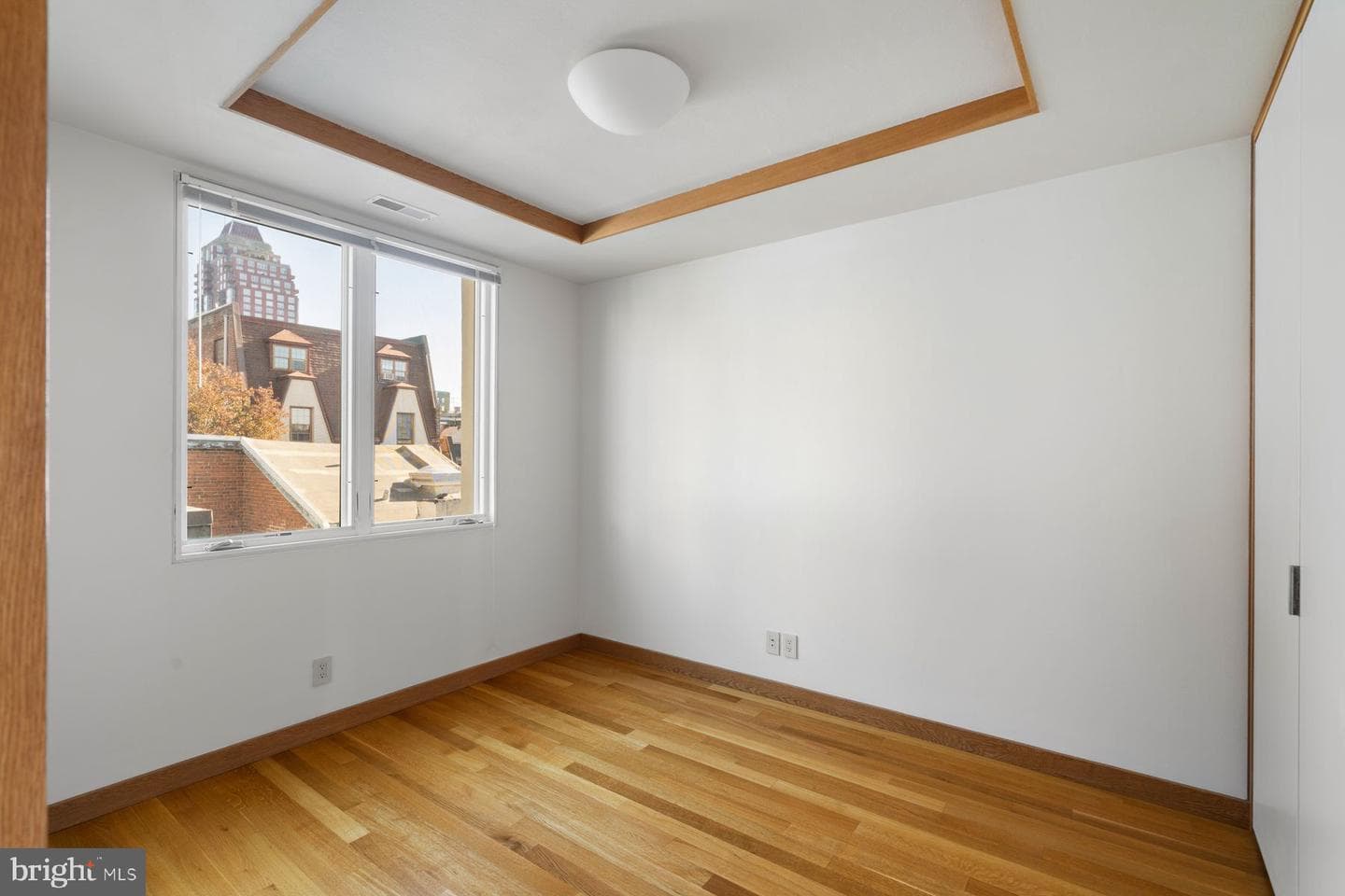 307 S Chadwick Street photo 37