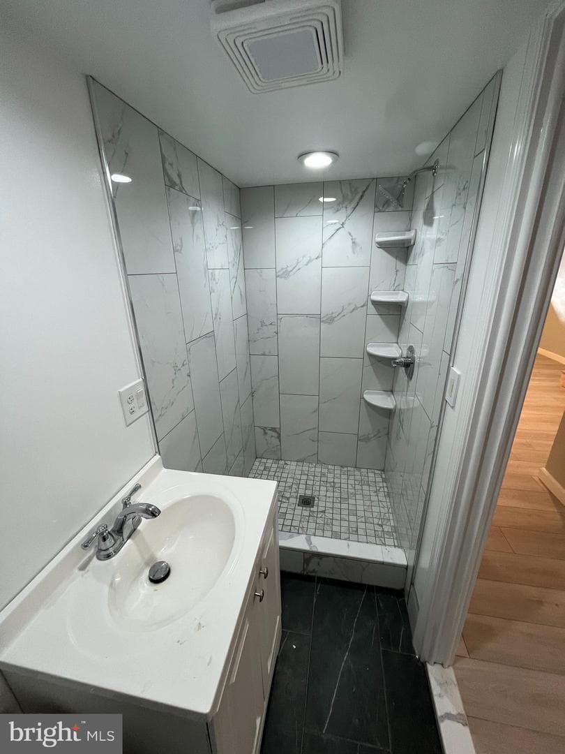 6853 Sylvester Street photo 5