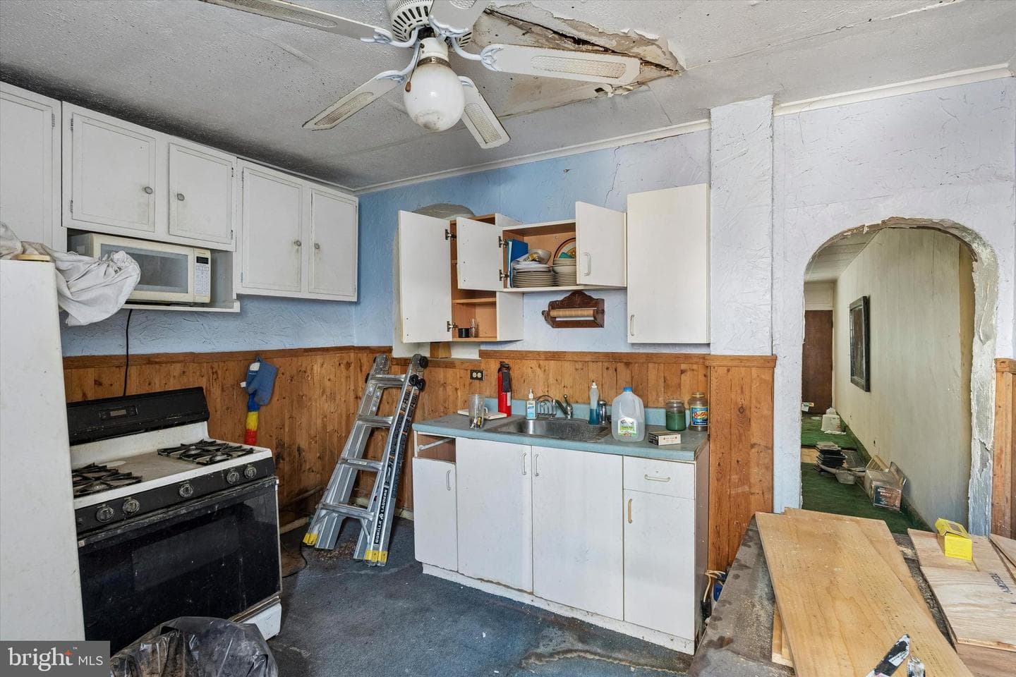 1931 E Albert Street photo 7