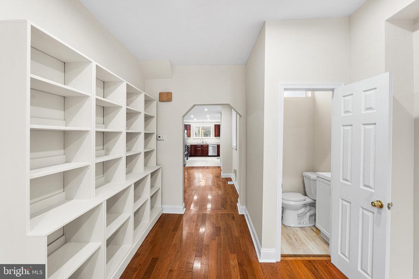 1538 Tasker Street photo 5