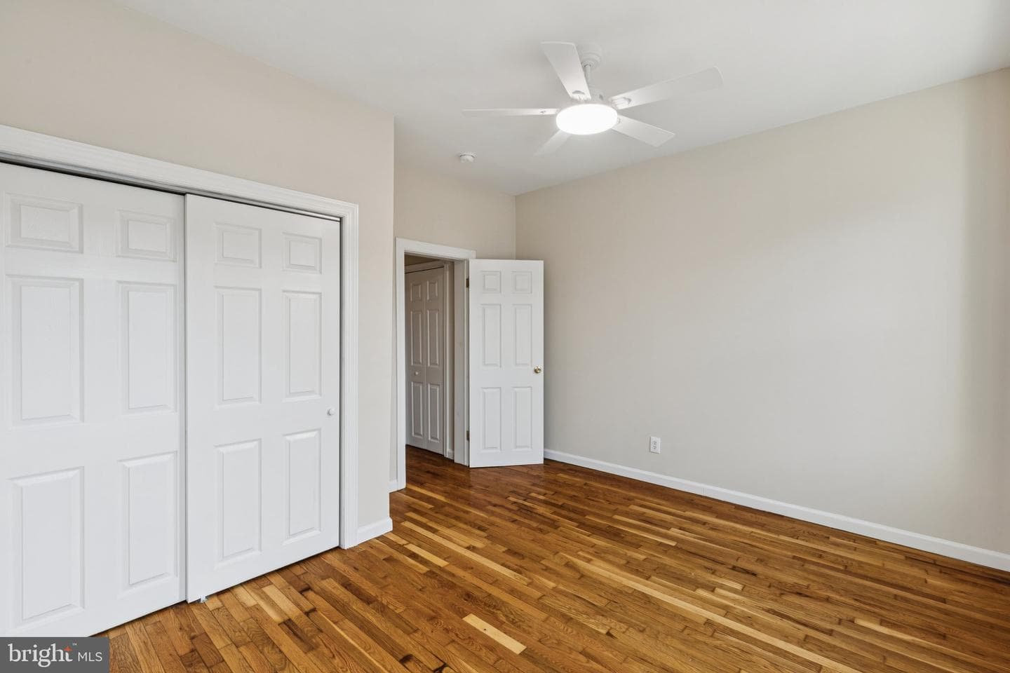 313 Daly Street photo 23