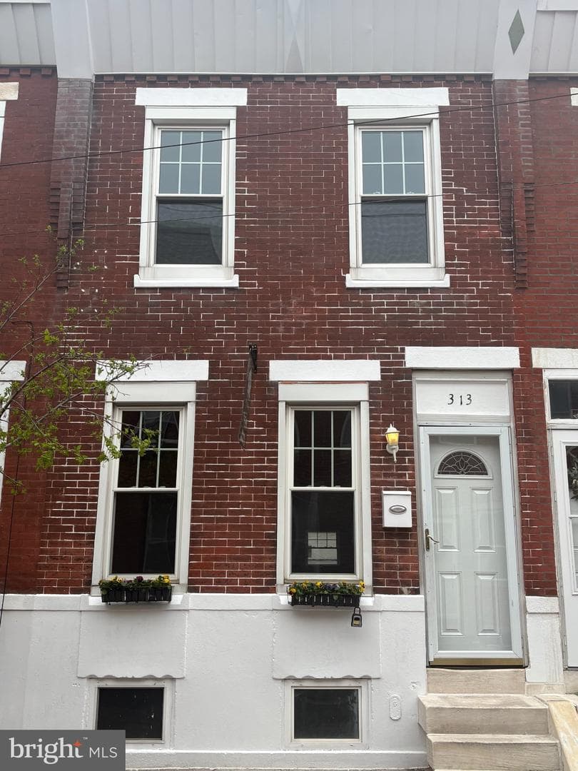 313 Daly Street photo 30