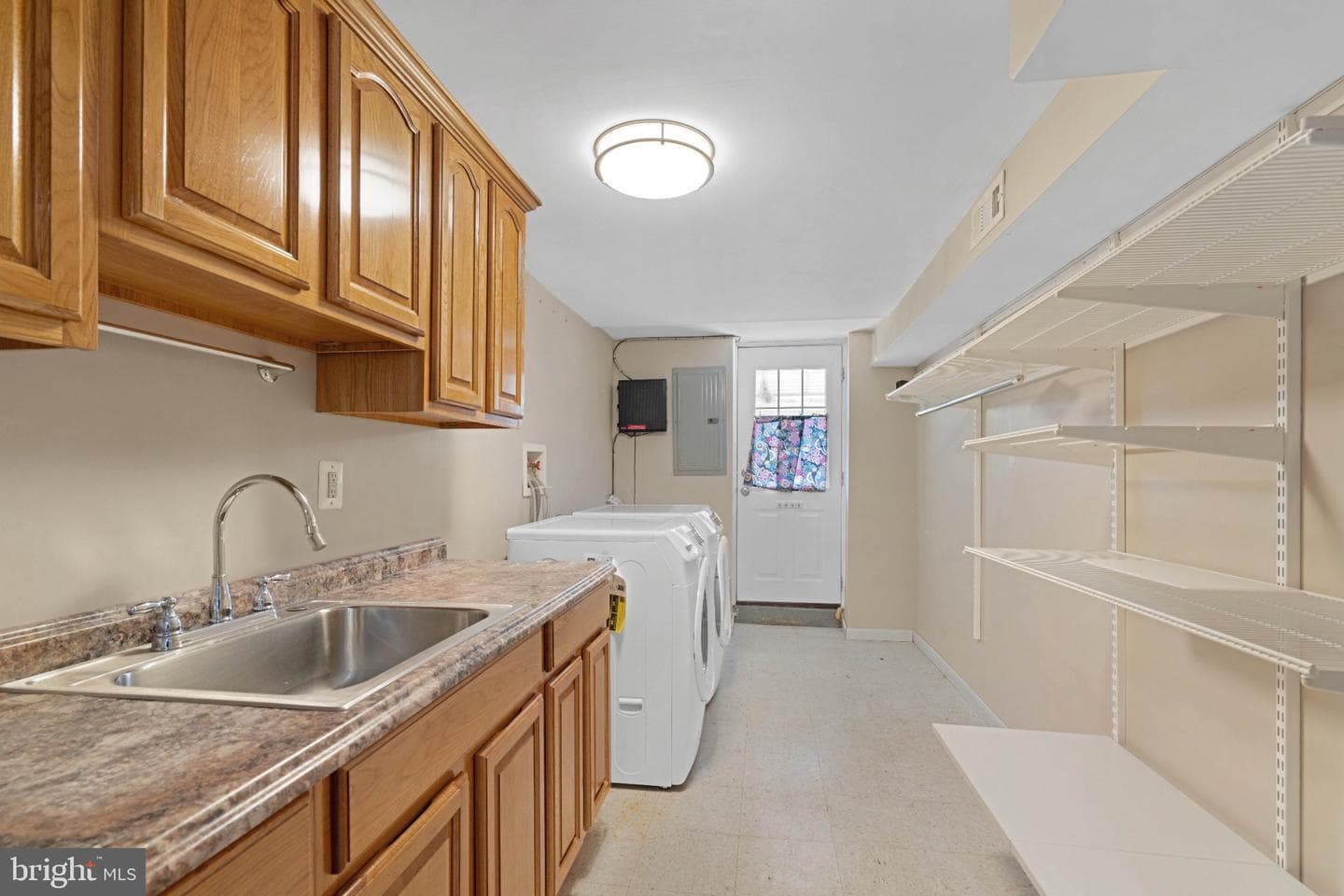7847 Brous Avenue photo 23