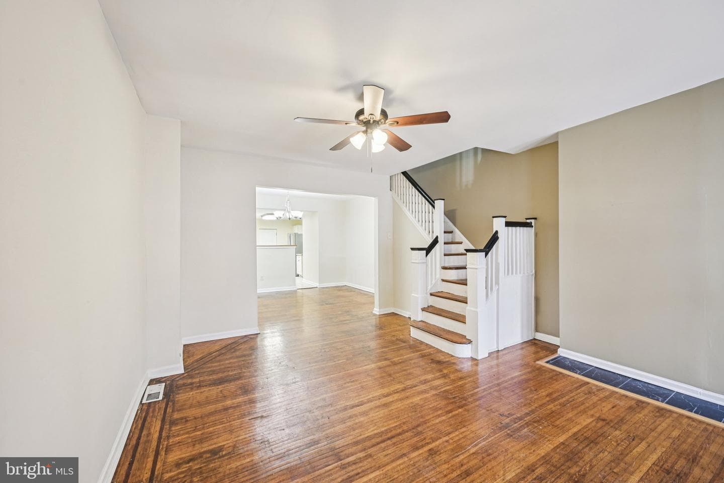 6231 Lansdowne Avenue photo 9