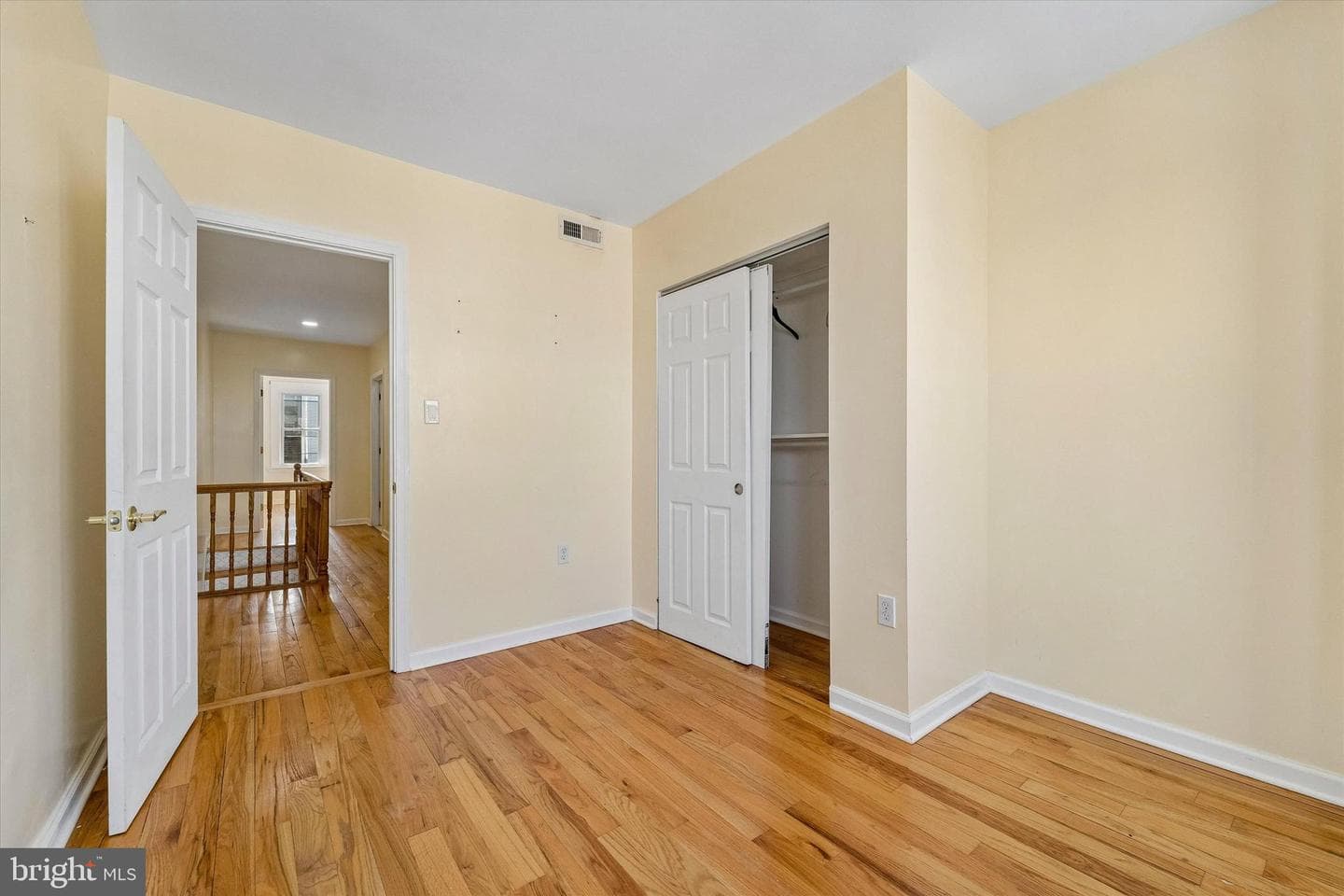 344 E Sheldon Street photo 23