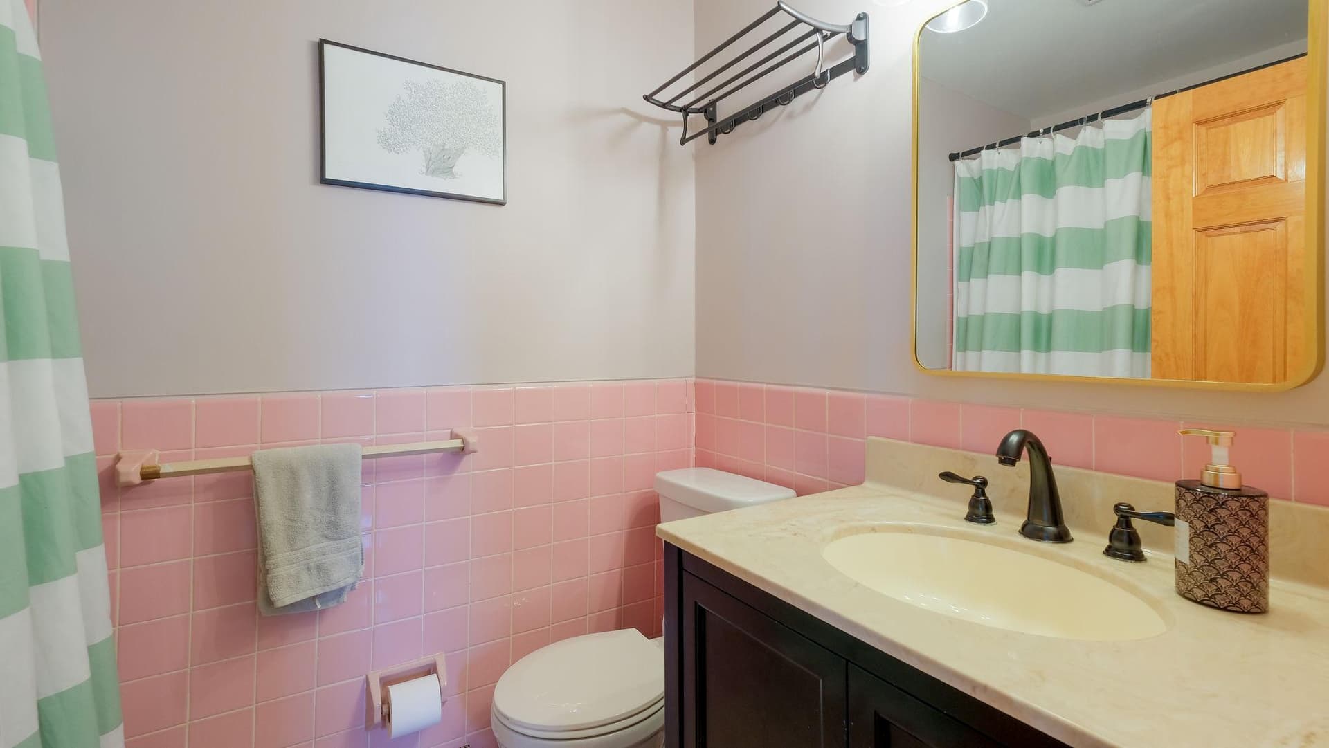 823 Regina Street photo 21