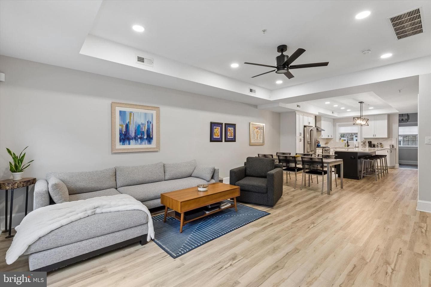 216 Wendover Street photo 10