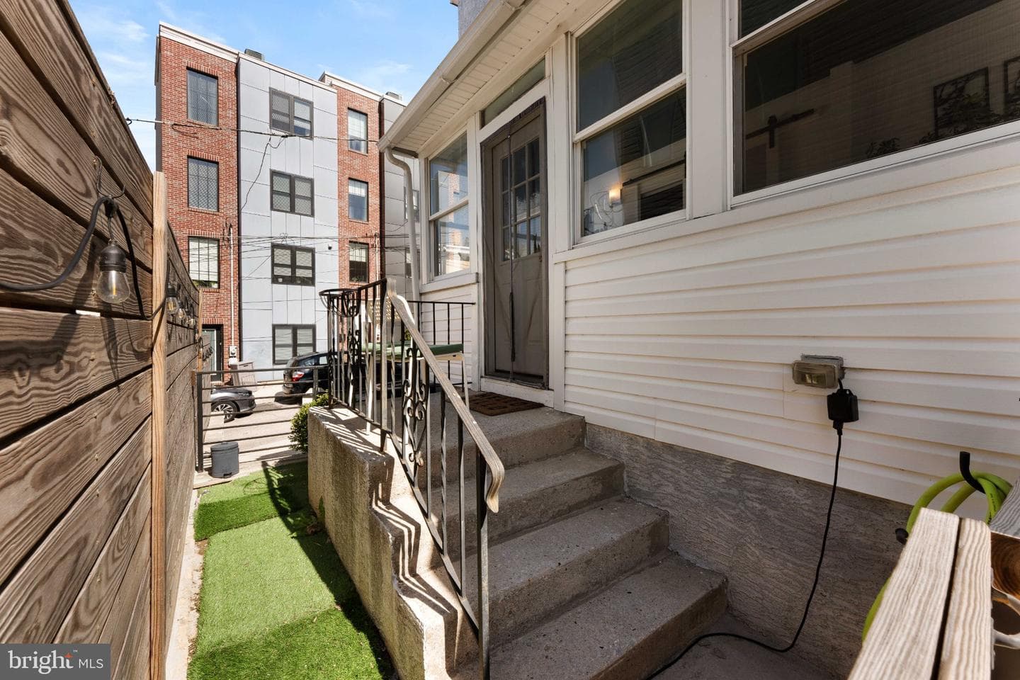 132 Shurs Lane photo 6