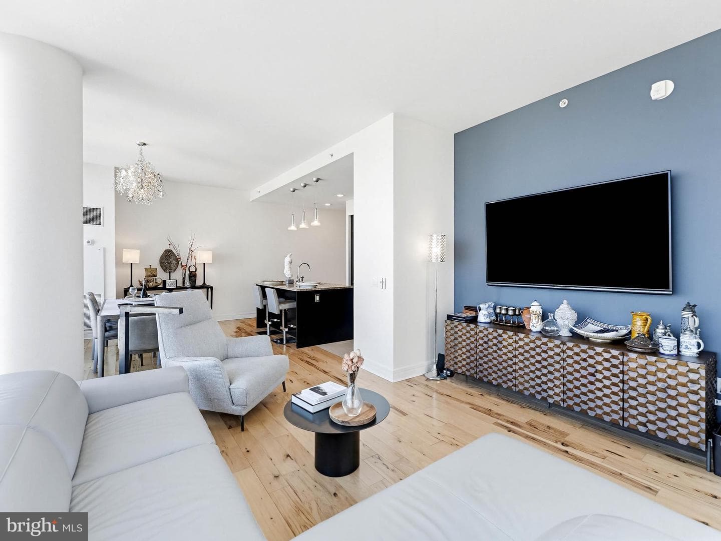 1414 S Penn Square #32f photo 4
