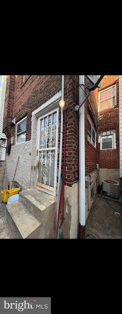 2606 S Jessup Street photo 6
