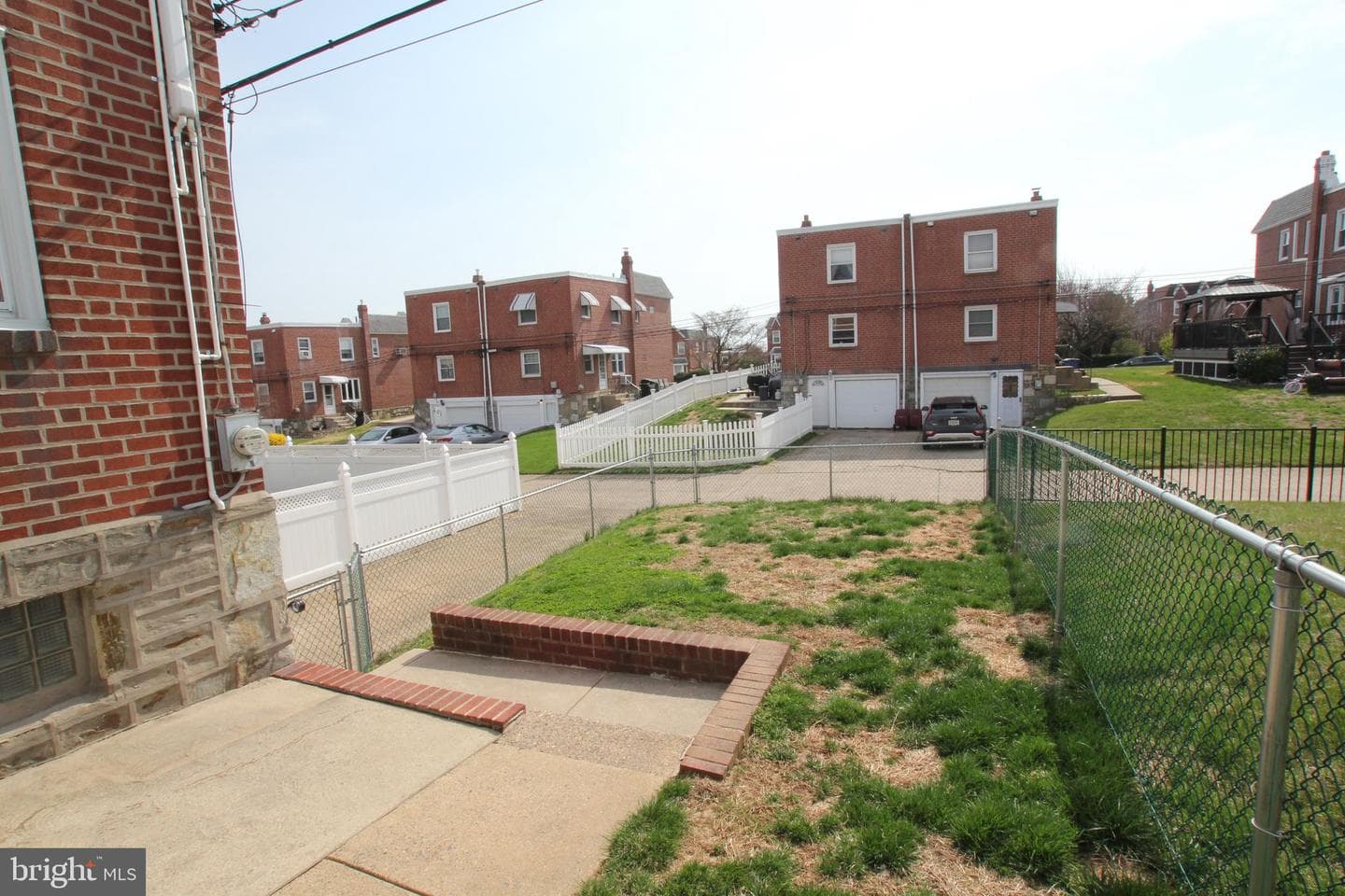 840 Bartlett Street photo 12