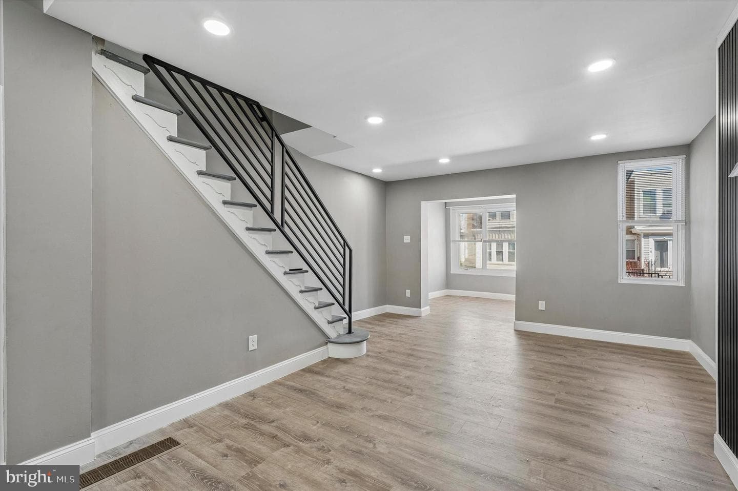 5032 Boudinot Street photo 9
