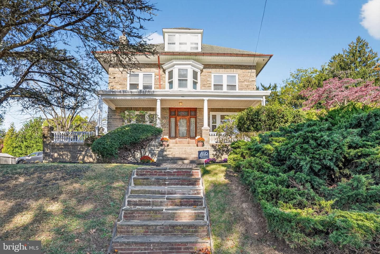 580 Wigard Avenue photo 1