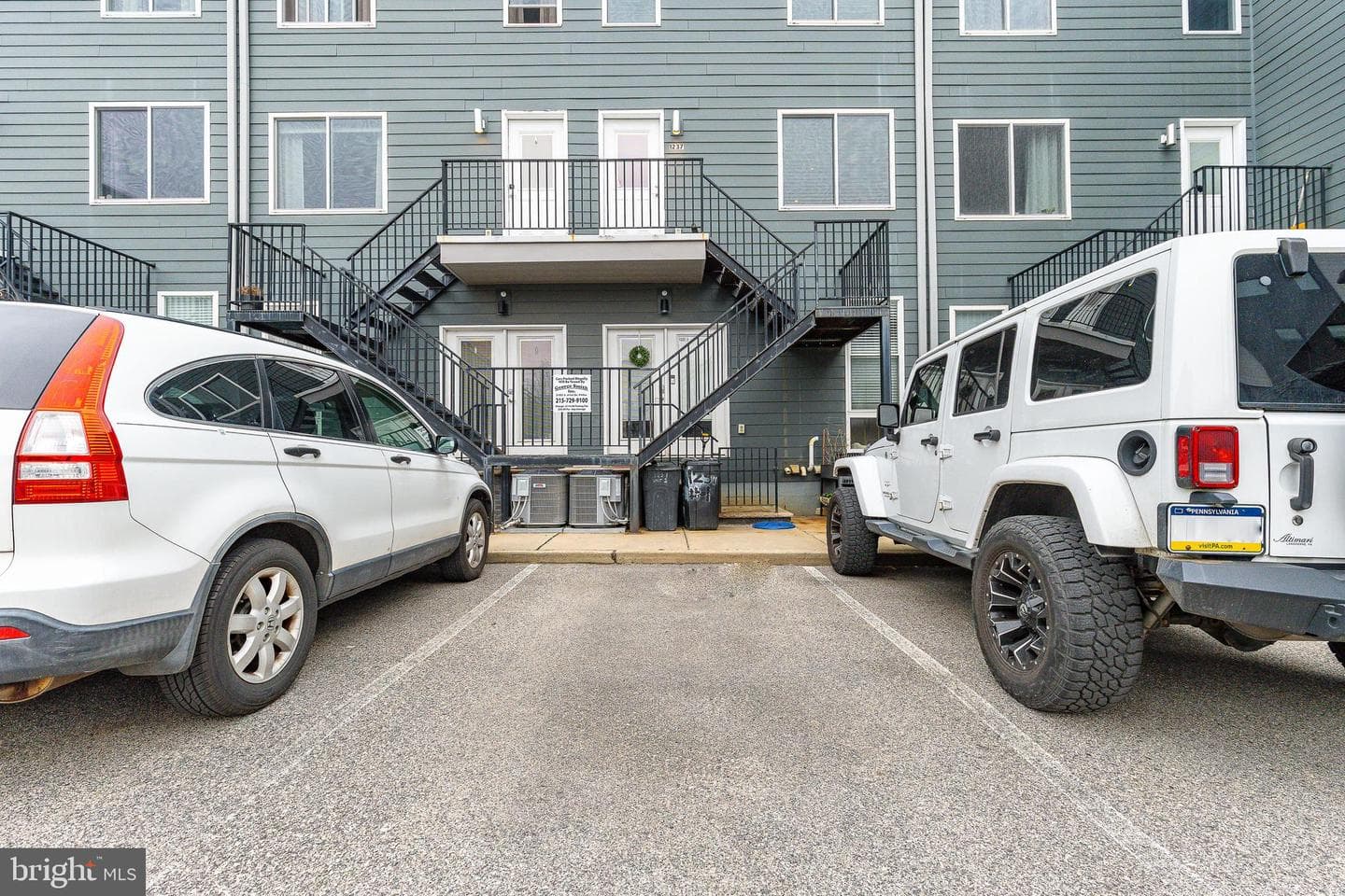 1237 N 5th St # 2 photo 3