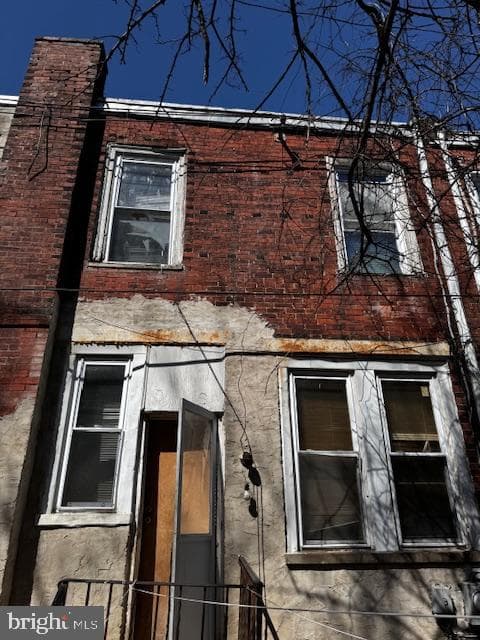 6056 Regent St photo 2