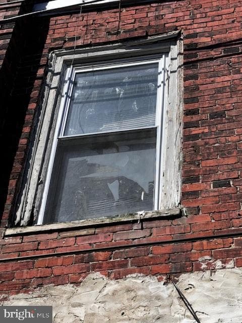 6056 Regent St photo 8